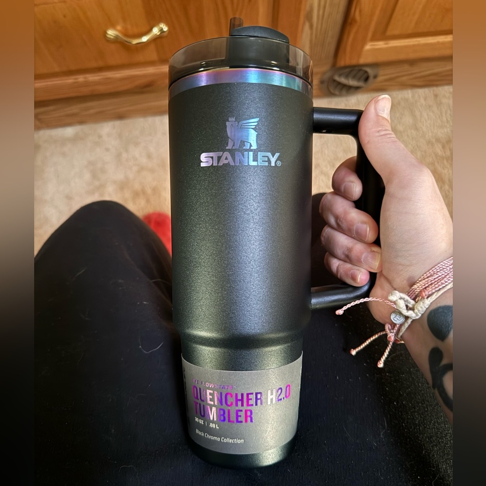 30 oz Stanley Black Chroma